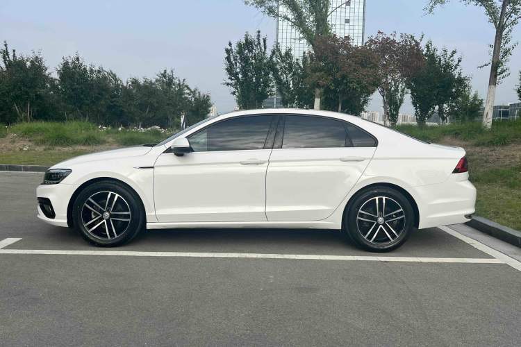 Used Volkswagen Lamando 2021 280TSI DSG Comfort Edition Exterior 3
