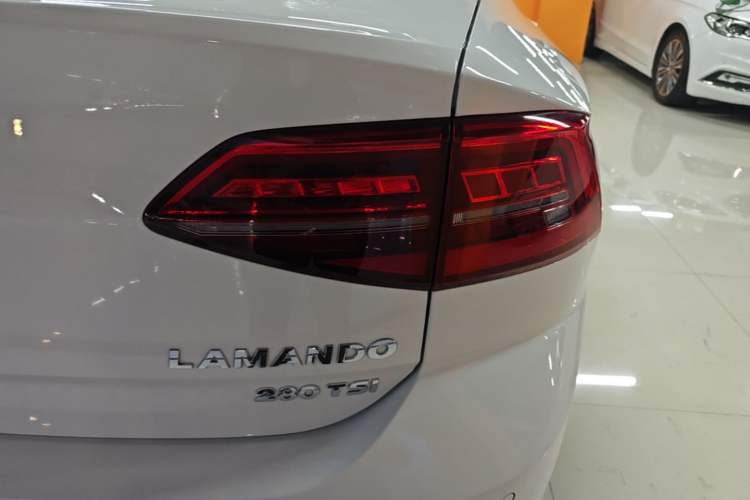 Used Volkswagen Lamando 2021 280TSI DSG Comfort Edition Exterior 3