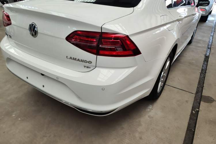 Used Volkswagen Lamando 2021 230TSI DSG Fashion Edition Exterior 3