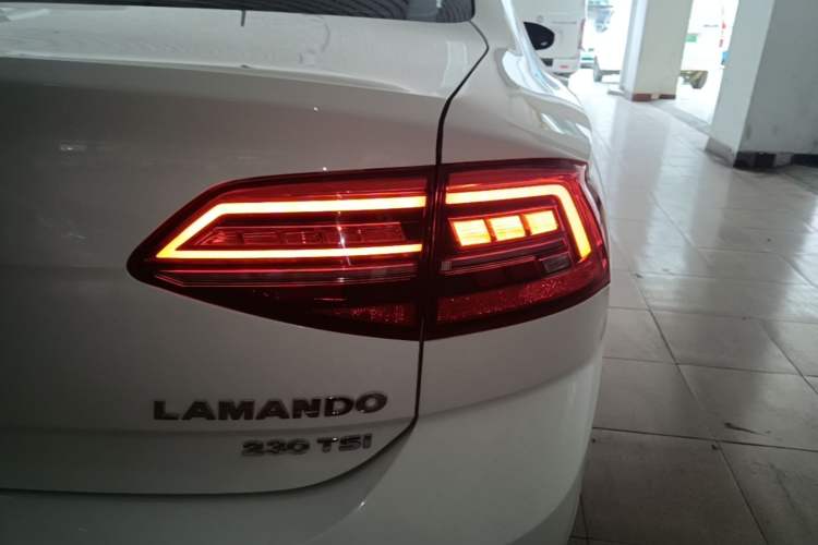 Used Volkswagen Lamando 2021 230TSI DSG Fashion Edition Exterior 3