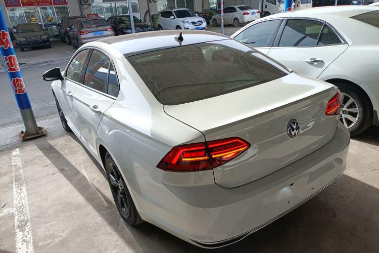 Used Volkswagen Lamando 2021 230TSI DSG Fashion Edition Exterior 3