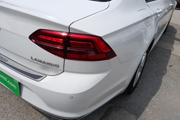 Used Volkswagen Lamando 2021 230TSI DSG Fashion Edition Exterior 3