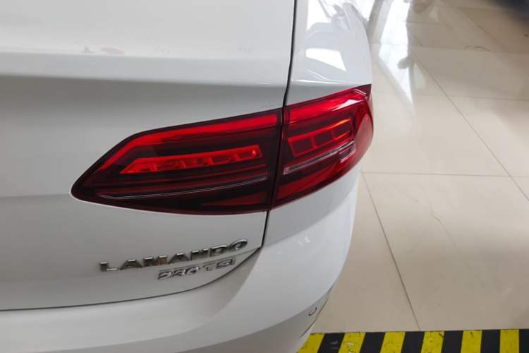 Used Volkswagen Lamando 2021 230TSI DSG Fashion Edition Exterior 3