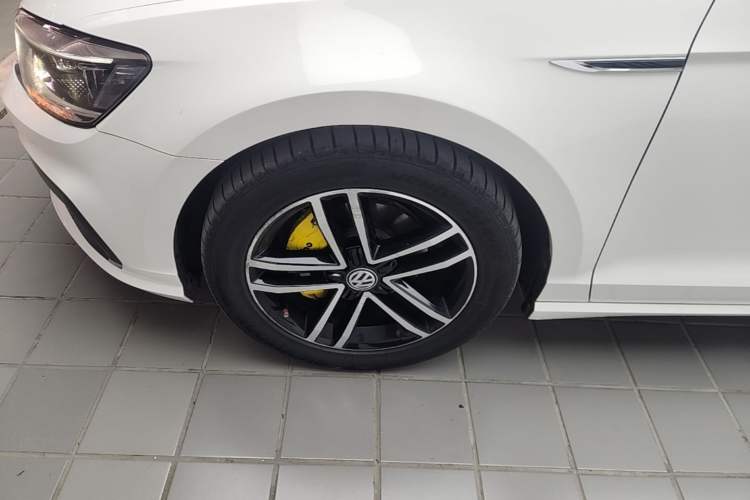 Used Volkswagen Lamando 2021 280TSI DSG Comfort Edition Exterior 4