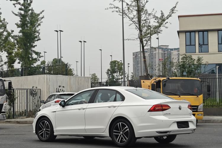Used Volkswagen Lamando 2021 280TSI DSG Comfort Edition Exterior 4