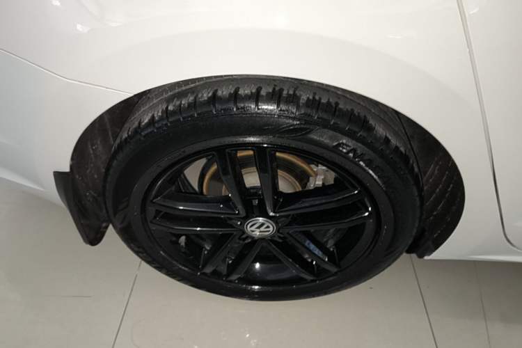 Used Volkswagen Lamando 2021 280TSI DSG Comfort Edition Exterior 5