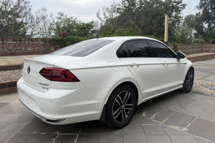 Used Volkswagen Lamando 2021 280TSI DSG Comfort Edition Exterior 5