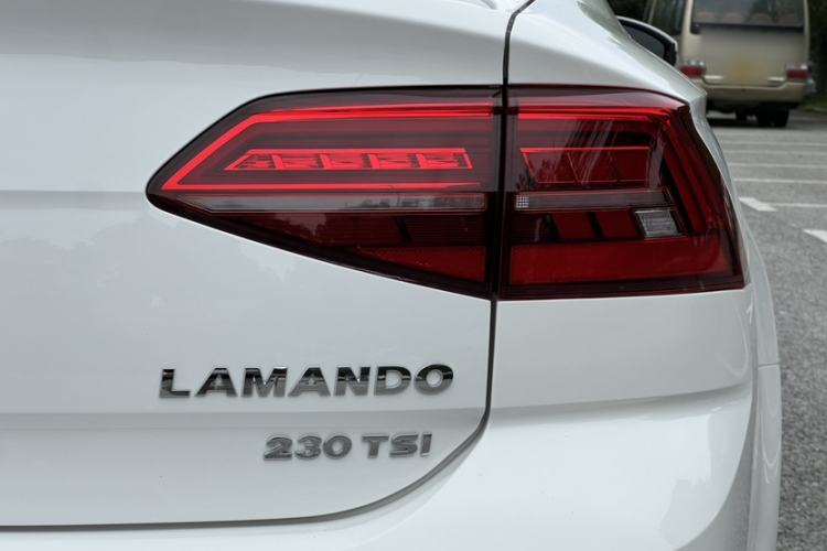 Used Volkswagen Lamando 2021 230TSI DSG Fashion Edition Exterior 5