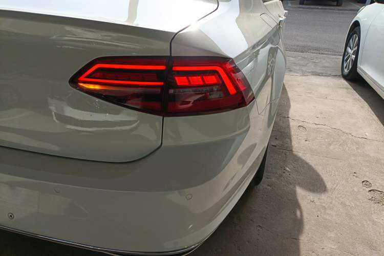 Used Volkswagen Lamando 2021 230TSI DSG Fashion Edition Exterior 6