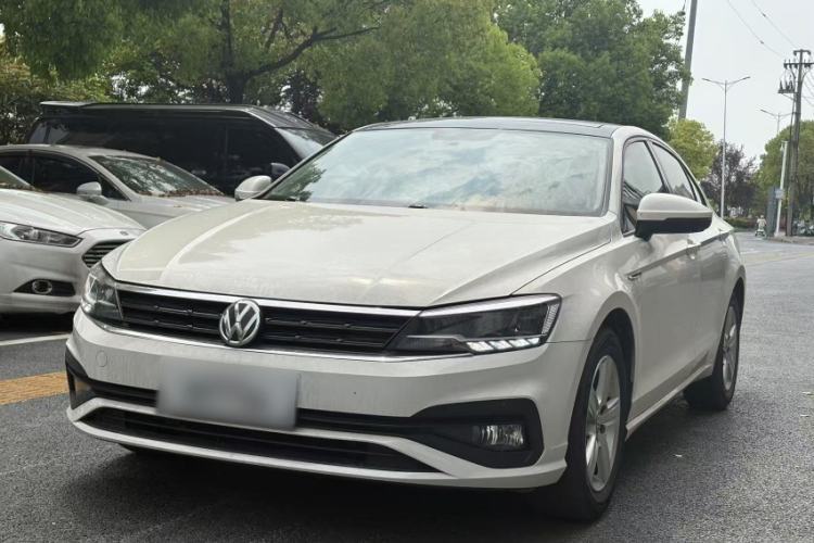 Used Volkswagen Lamando 2021 230TSI DSG Fashion Edition Guazi used car, China used car export, Used car for sale, Used  cars, Cheapest cars for sale