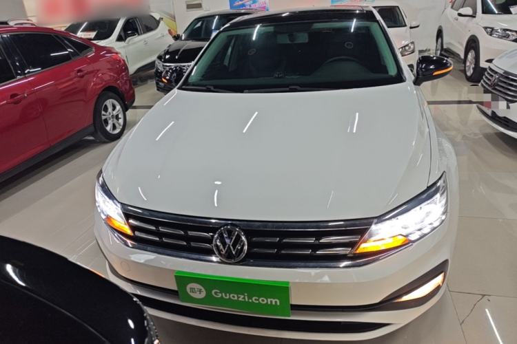 Used Volkswagen Lamando 2021 230TSI DSG Fashion Edition Front
