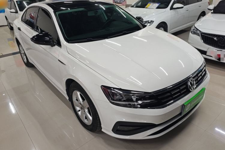 Used Volkswagen Lamando 2021 230TSI DSG Fashion Edition Front Right 45 Deg