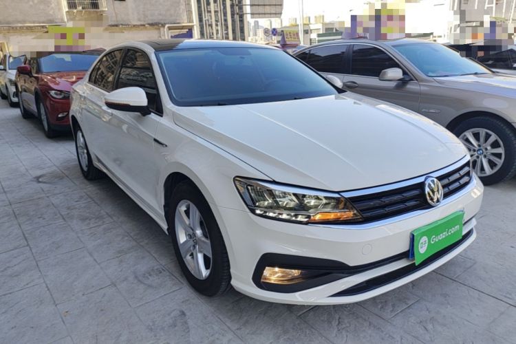 Used Volkswagen Lamando 2021 230TSI DSG Fashion Edition Front Right 45 Deg