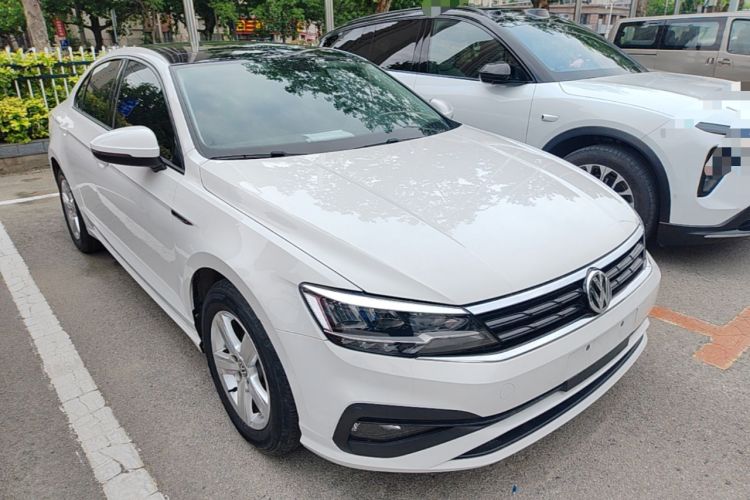 Used Volkswagen Lamando 2021 230TSI DSG Fashion Edition Front Right 45 Deg