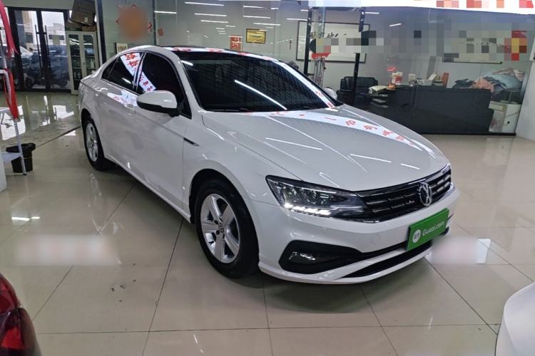Used Volkswagen Lamando 2021 230TSI DSG Fashion Edition Front Right 45 Deg