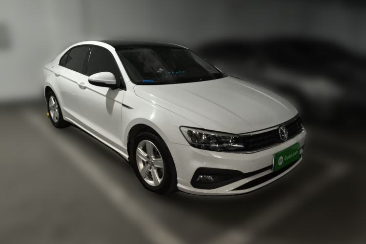 Used Volkswagen Lamando 2021 230TSI DSG Fashion Edition Front Right 45 Deg