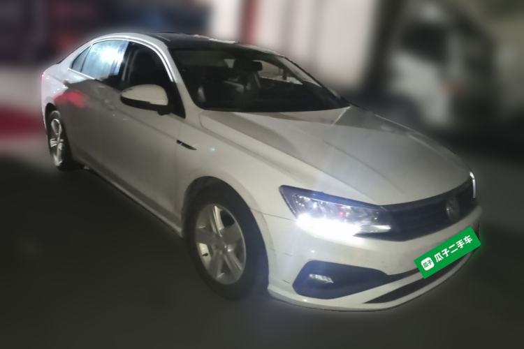Used Volkswagen Lamando 2021 230TSI DSG Fashion Edition Front Right 45 Deg