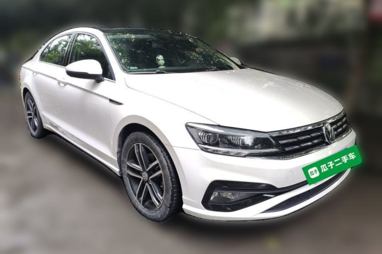 Used Volkswagen Lamando 2021 280TSI DSG Comfort Edition Front Right 45 Deg