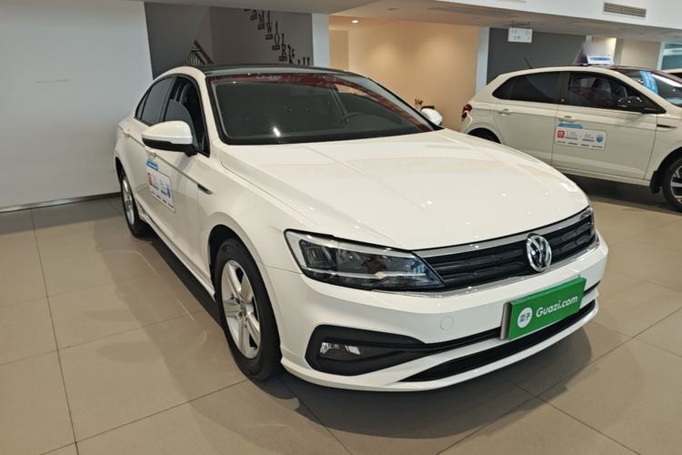 Used Volkswagen Lamando 2021 230TSI DSG Fashion Edition Front Right 45 Deg