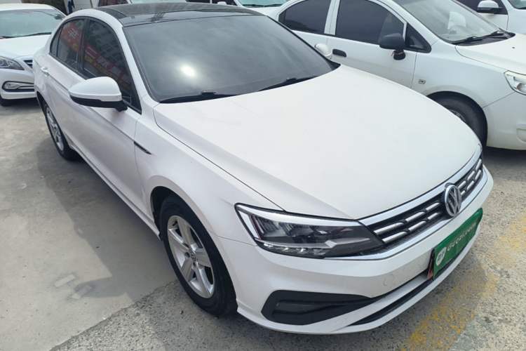 Used Volkswagen Lamando 2021 230TSI DSG Fashion Edition Front Right 45 Deg
