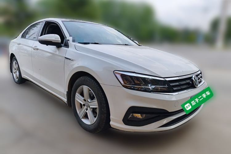 Used Volkswagen Lamando 2021 230TSI DSG Fashion Edition Front Right 45 Deg