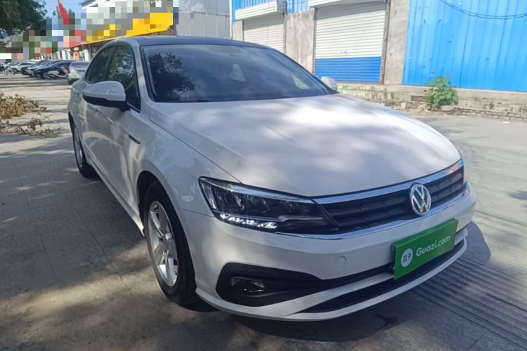 Used Volkswagen Lamando 2021 230TSI DSG Fashion Edition Front Right 45 Deg