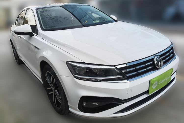 Used Volkswagen Lamando 2021 280TSI DSG Comfort Edition Front Right 45 Deg