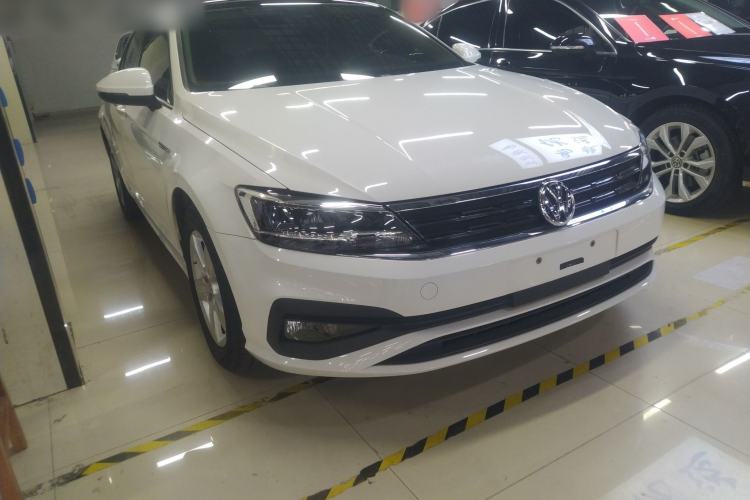 Used Volkswagen Lamando 2021 230TSI DSG Fashion Edition Front Right 45 Deg