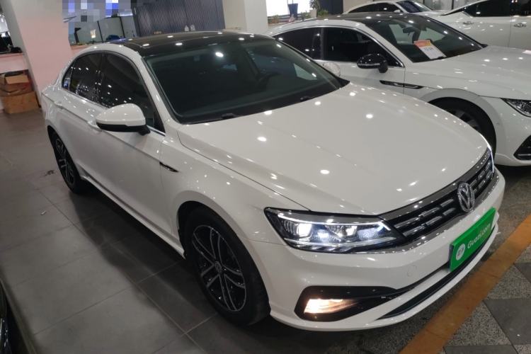 Used Volkswagen Lamando 2021 Revised Version 280TSI DSG Comfort Edition Front Right 45 Deg