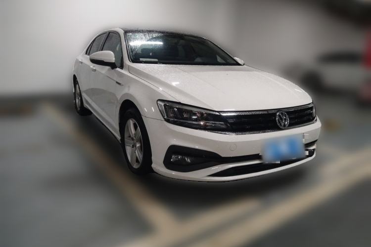 Used Volkswagen Lamando 2021 230TSI DSG Fashion Edition Front Right 45 Deg
