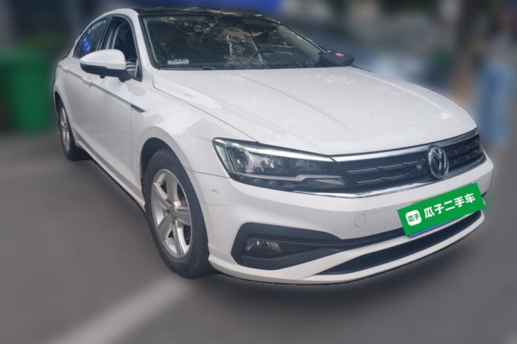 Used Volkswagen Lamando 2021 230TSI DSG Fashion Edition Front Right 45 Deg