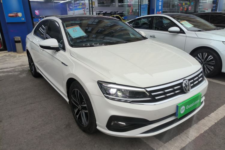 Used Volkswagen Lamando 2021 Revised Version 280TSI DSG Comfort Edition Front Right 45 Deg