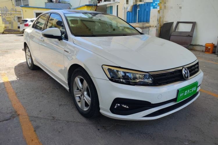 Used Volkswagen Lamando 2021 230TSI DSG Fashion Edition Front Right 45 Deg