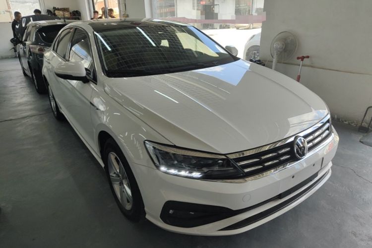 Used Volkswagen Lamando 2021 230TSI DSG Fashion Edition Front Right 45 Deg