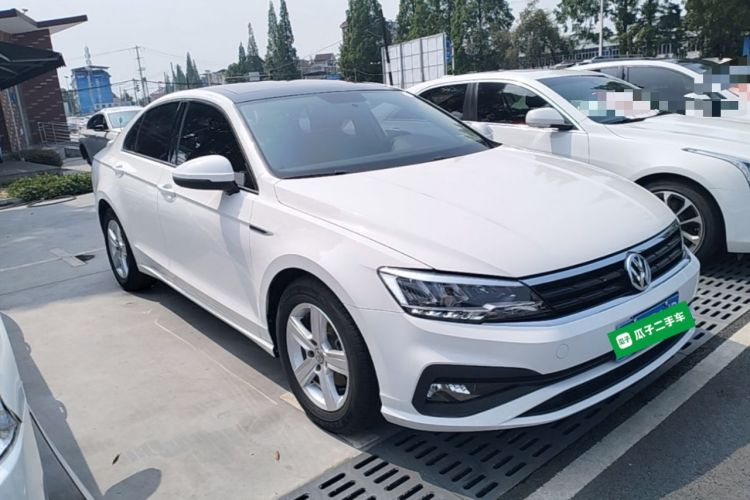 Used Volkswagen Lamando 2021 230TSI DSG Fashion Edition Front Right 45 Deg