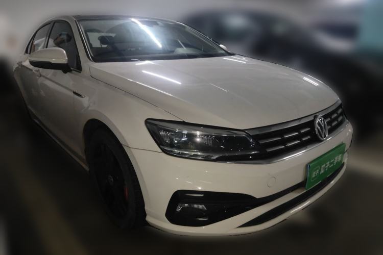Used Volkswagen Lamando 2021 Revised Version 280TSI DSG Comfort Edition Front Right 45 Deg