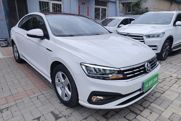 Used Volkswagen Lamando 2021 230TSI DSG Fashion Edition Front Right 45 Deg