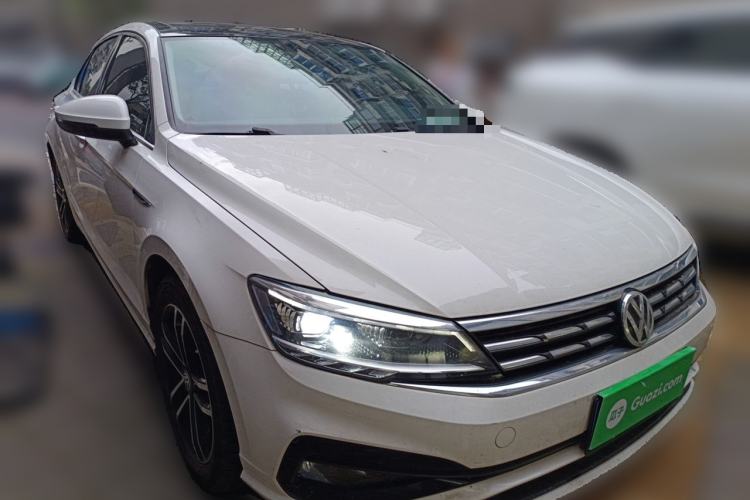 Used Volkswagen Lamando 2021 280TSI DSG Comfort Edition Front Right 45 Deg