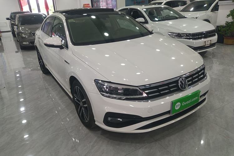 Used Volkswagen Lamando 2021 280TSI DSG Luxury Phantom Edition Front Right 45 Deg