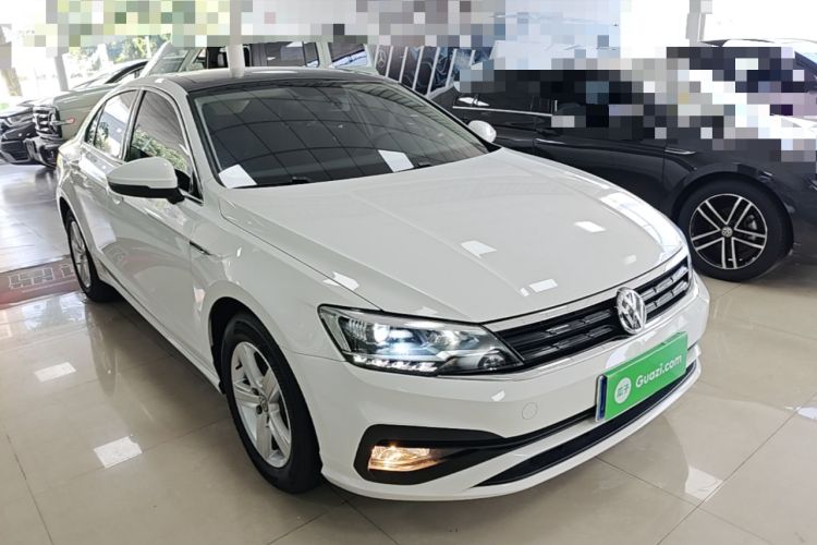 Used Volkswagen Lamando 2021 230TSI DSG Fashion Edition Front Right 45 Deg