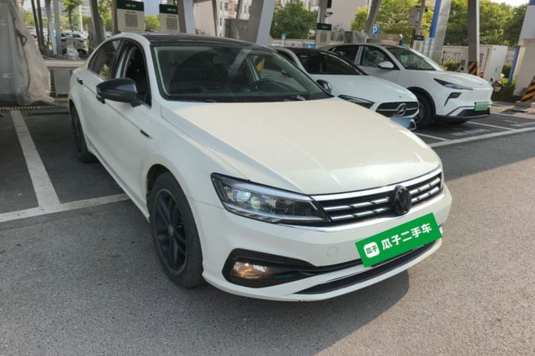 Used Volkswagen Lamando 2021 Revised Version 280TSI DSG Comfort Edition Front Right 45 Deg