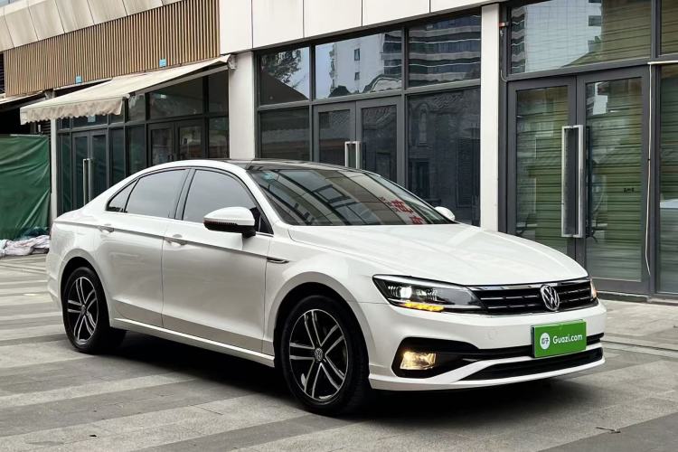 Used Volkswagen Lamando 2021 280TSI DSG Comfort Edition Front Right 45 Deg