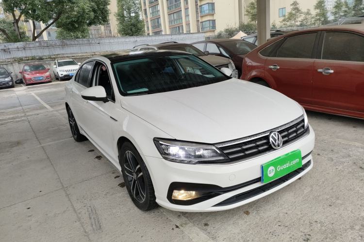 Used Volkswagen Lamando 2021 Revised Version 280TSI DSG Comfort Edition Front Right 45 Deg
