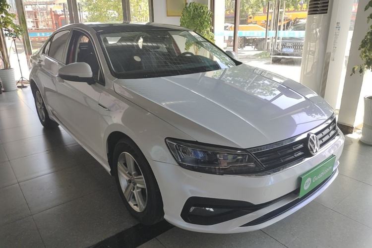 Used Volkswagen Lamando 2021 230TSI DSG Fashion Edition Front Right 45 Deg