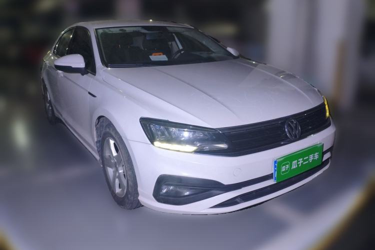 Used Volkswagen Lamando 2021 230TSI DSG Fashion Edition Front Right 45 Deg