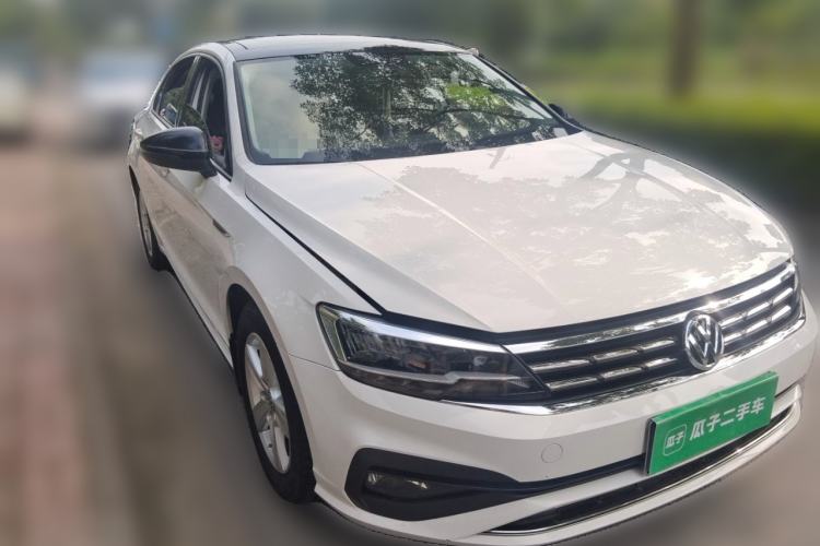 Used Volkswagen Lamando 2021 230TSI DSG Fashion Edition Front Right 45 Deg