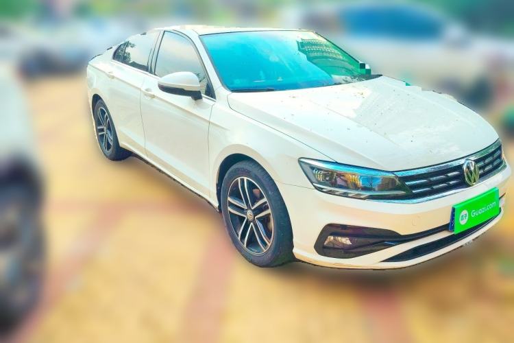 Used Volkswagen Lamando 2021 Facelift 280TSI DSG Comfort Edition (Manual Air Conditioning) Front Right 45 Deg