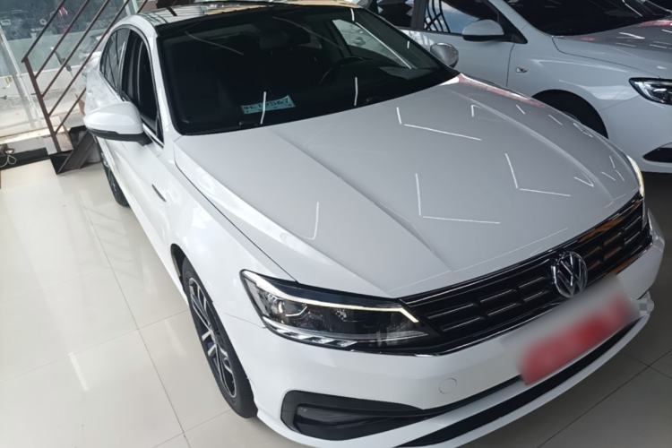 Used Volkswagen Lamando 2021 280TSI DSG Comfort Edition Front Right 45 Deg
