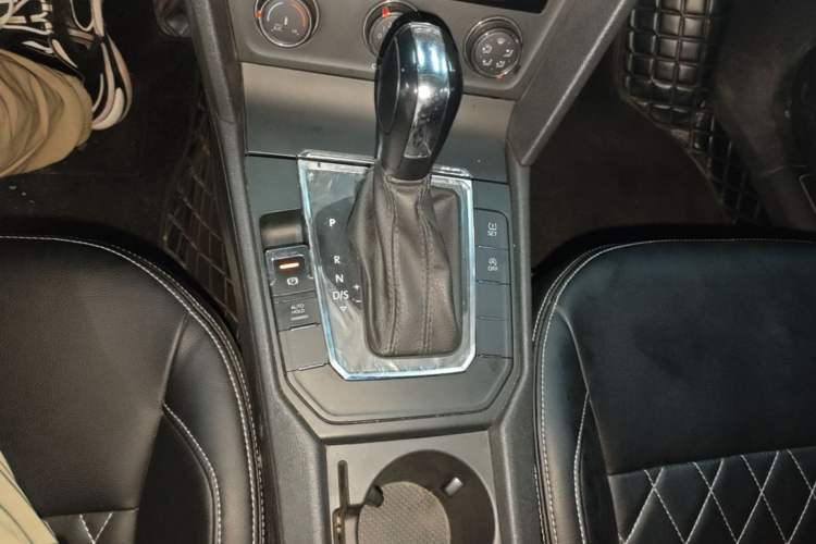 Used Volkswagen Lamando 2021 230TSI DSG Fashion Edition Gear Lever