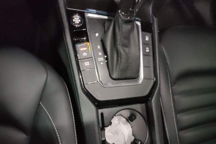 Used Volkswagen Lamando 2021 280TSI DSG Comfort Edition Gear Lever